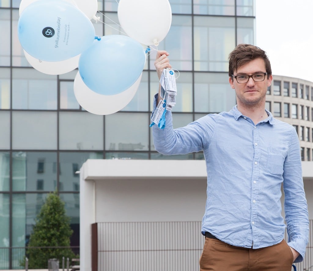 Lâcher de ballons - Guillaume Biollay (01)