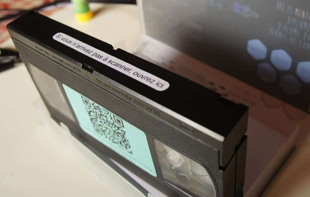 corentin_kimenau_cv_original_cassette_vhs_portfolio_site